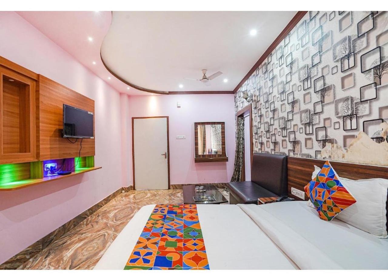 Ashiyana Hotel Varanasi Exterior photo