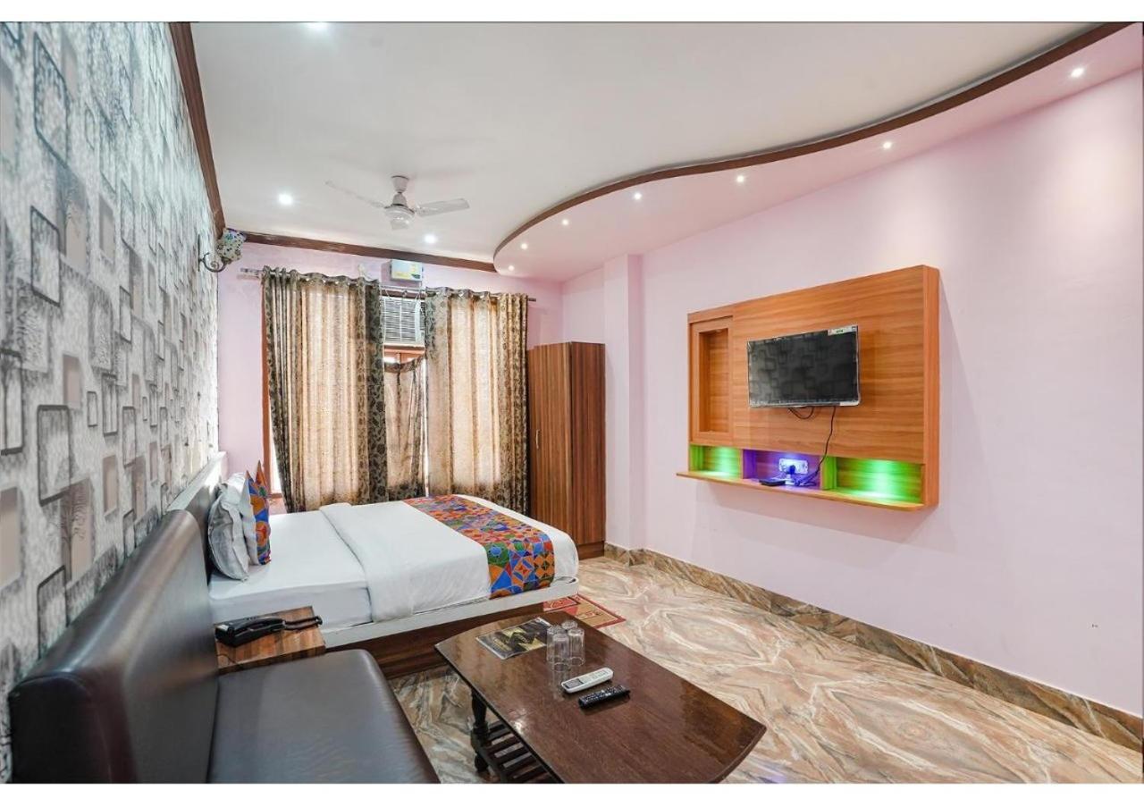 Ashiyana Hotel Varanasi Exterior photo